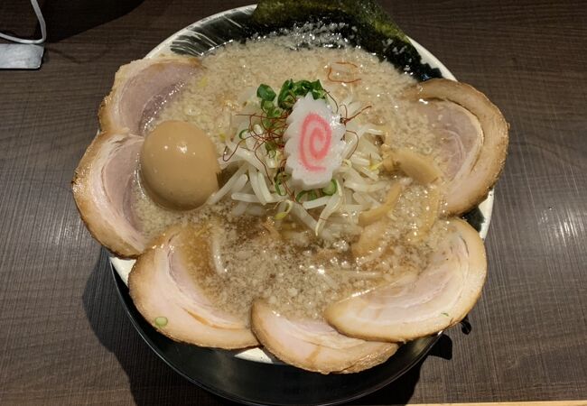 チャーシューメン味玉入り