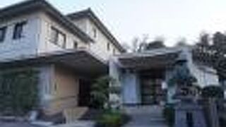 庫裏の建物もそれなりに大きくて