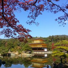 京都の顔ともいえる、有名なお寺です。
