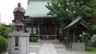 旧社家村にある日蓮宗のお寺