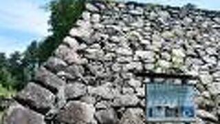 石垣が凄い！さすが三大山城