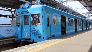南海加太線を走る観光列車。