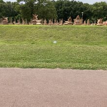 埴輪の祭祀が復元されています。