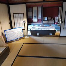 ２階、日和山吟社ゆかりの展示室。