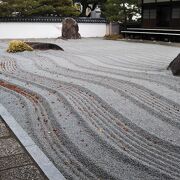 静かな雰囲気の寺