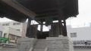 大宰府天満宮の参道にあります