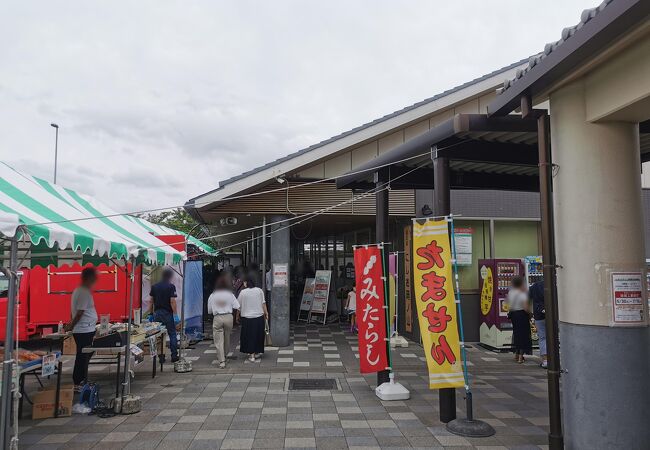 西尾地区の特産品がそろっています