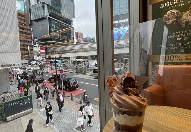 リンツ ショコラ ブティック＆カフェ 渋谷店