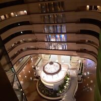 エレベータから館内の様子