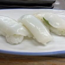 大葉を入れてくださいと言ったら 入れて握りなおしてくれました