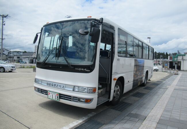 大石田駅と銀山温泉をつなぐバスです