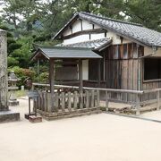 松陰神社の境内にあります