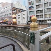 博多川に架かる橋です