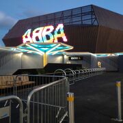 ABBAのデジタル・コンサート「Voyage」がロンドンで開幕、最新技術によるヴァーチャルABBAの公演