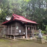 ９世紀に村人たちが建てた神社