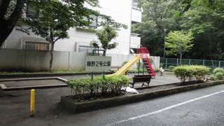 すごい小さい公園