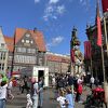 ブレーメンのマルクト広場の市庁舎とローラント像