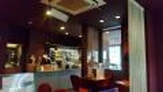 郊外にある洋食屋さん