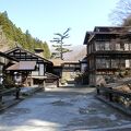 明治8年築の本館で、東山魁夷が昭和32年に泊まった部屋に夫婦で泊まりました。