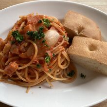 パスタとパン