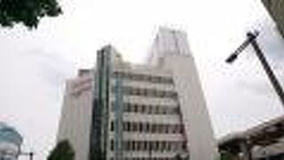 再開発延期で、まだまだ元気に営業中