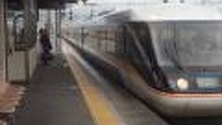 木曽川沿いも走る