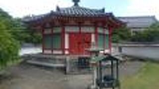 八角のお堂