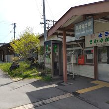 昔ながらの信濃追分駅