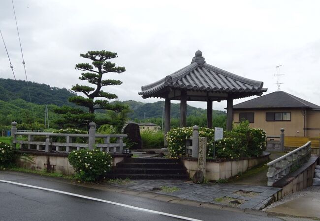 井提寺(井手寺)跡