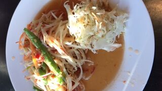 パクチー丸太町