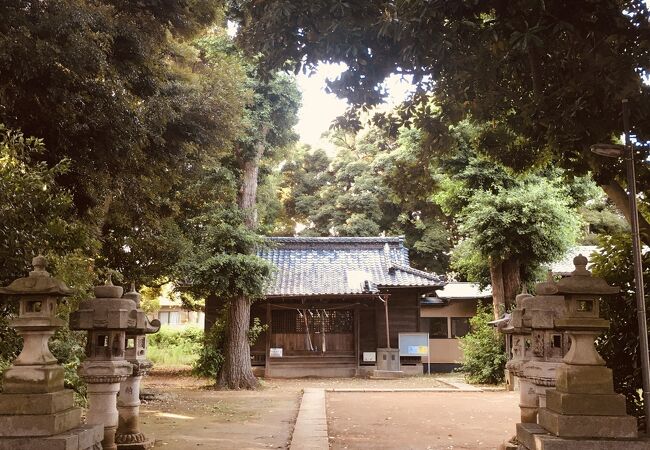 住宅街にある神社