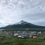 利尻山は利尻島のシンボル