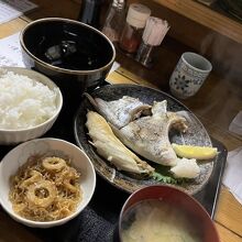 焼き魚定食