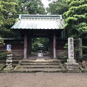 鎌倉五山の第三位の寿福寺、北条政子と源実朝の墓がある