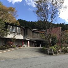 施設全景・入り口付近