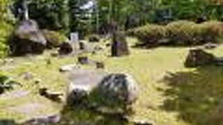 小諸出身の小山画伯の作品を展示