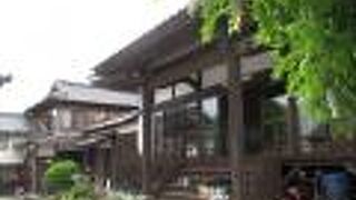 こぢんまりとしたお寺さんでした。