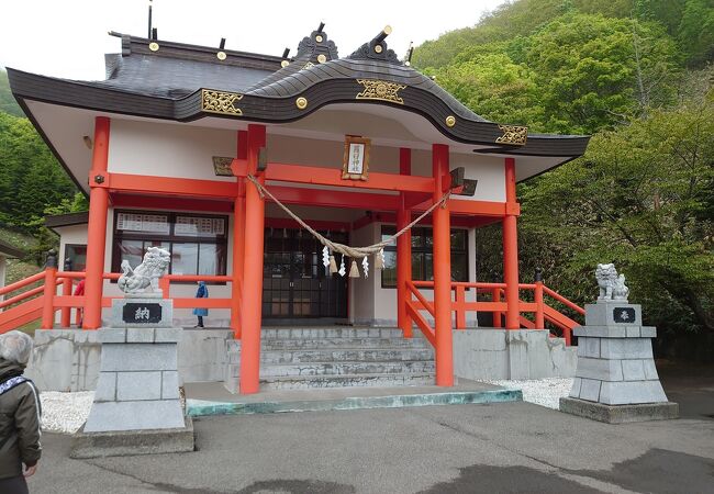 羅臼神社