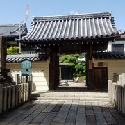 門前町がそのまま円頓寺商店街になっている