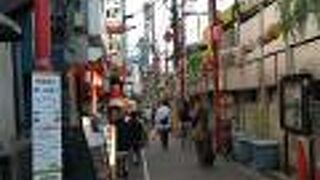 ノスタルジックな情景が残る、古き良き飲屋街