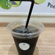 駅ビル内の小さなカフェ