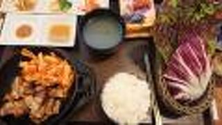 JIJIMI GO & NENE CHICKEN