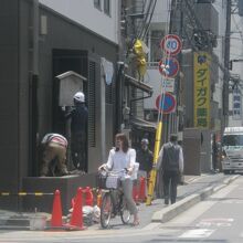 そして、この位置に石碑と解説板が無事設置されています