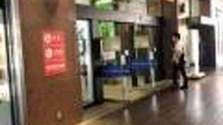 ビックカメラが入る駅ビル