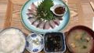 明太子食べ放題が嬉しい定食は夜もある