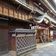 タイムスリップしたような建物