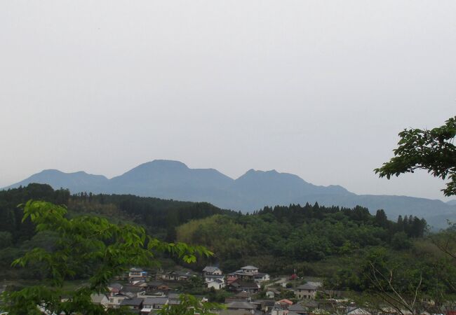 長湯温泉方面からは良く見えました。