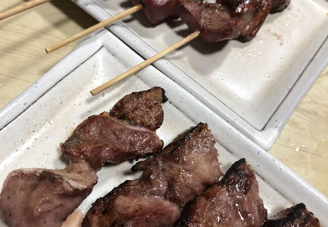 暑いので、今宵は焼きとんでビール