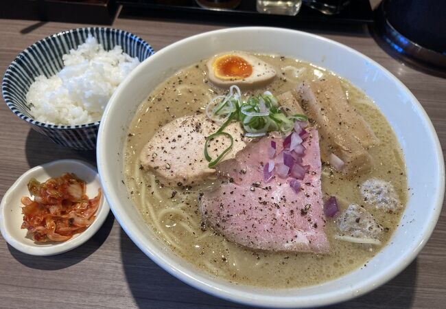 本陣駅近くのラーメン店