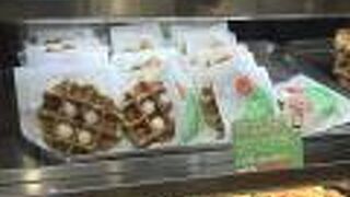 池袋駅のマネケン